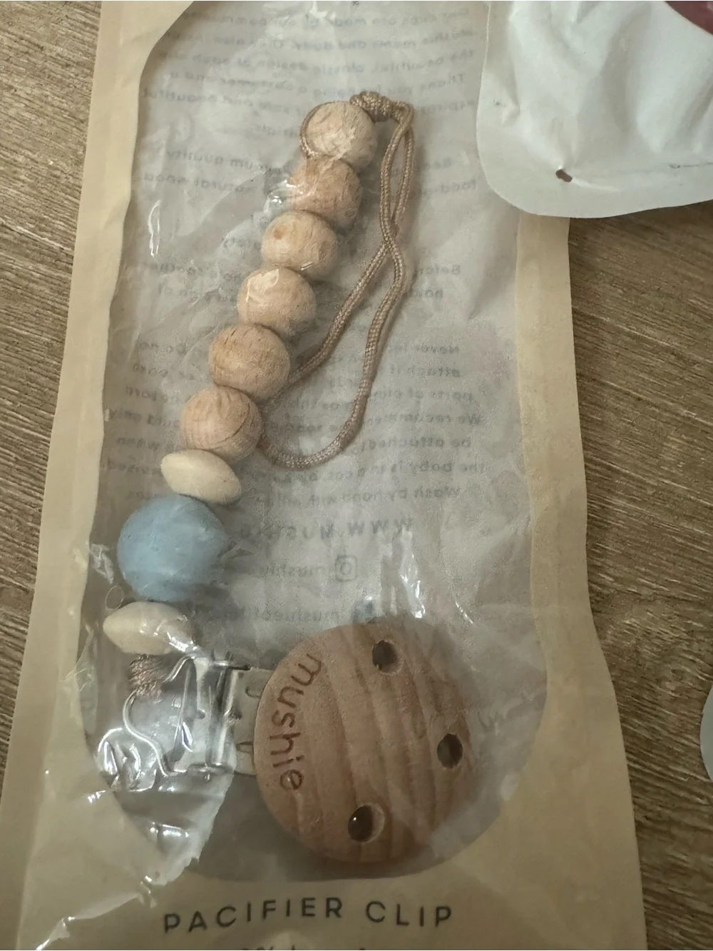 Set off 3/ Mushie pacifier clip and BIBS Pacifier